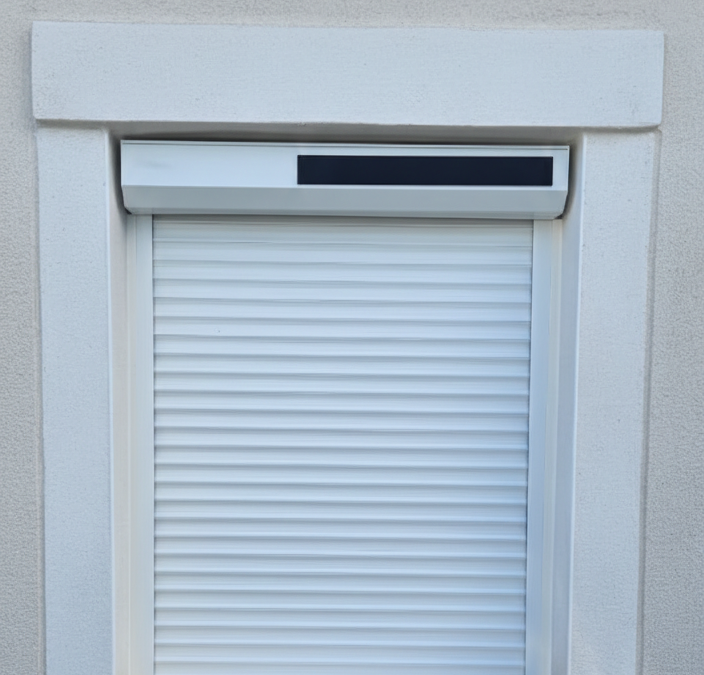 Le volet roulant solaire avec lame isolante alu : L&rsquo;excellence thermique dans le Gard par AB Fenêtre